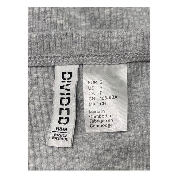 H&M Grey Off-the-Shoulder Top - Picture 3 of 3